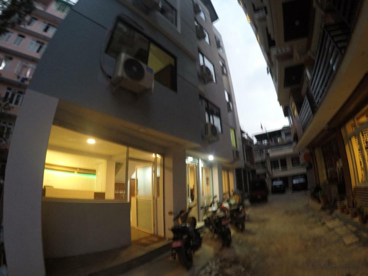 Bodhi Tree Hostel Katmandu Zewnętrze zdjęcie